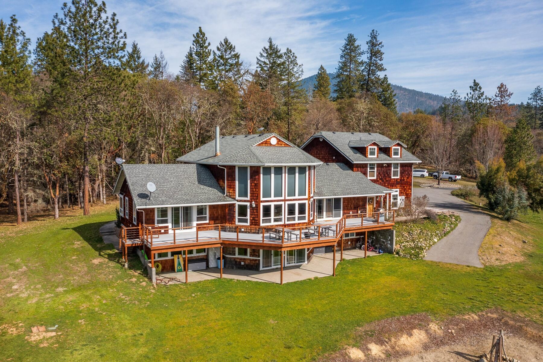 5732 Hugo Road Grants Pass, OR 97526 - Photo 2 of 71 batch_5732HugoRd-002