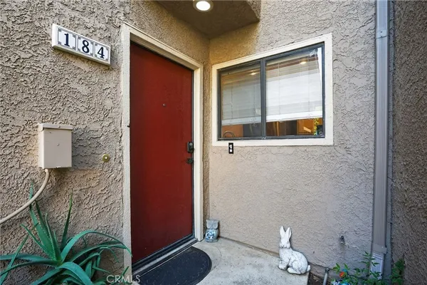 $3,450 | 2381 Archwood Lane, Unit 184, Simi Valley, CA 93063