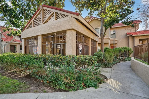 $3,450 | 2381 Archwood Lane, Unit 184, Simi Valley, CA 93063