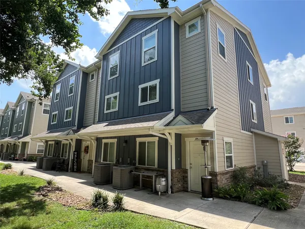 $714,900 | 21155 Gosling Road, Unit 48 AD, Spring, TX 77388