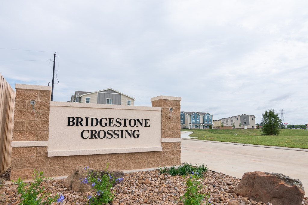 21155 Gosling Road, Unit 48 AD Spring, TX 77388 - Photo 5 of 20 a sign on the side of a building