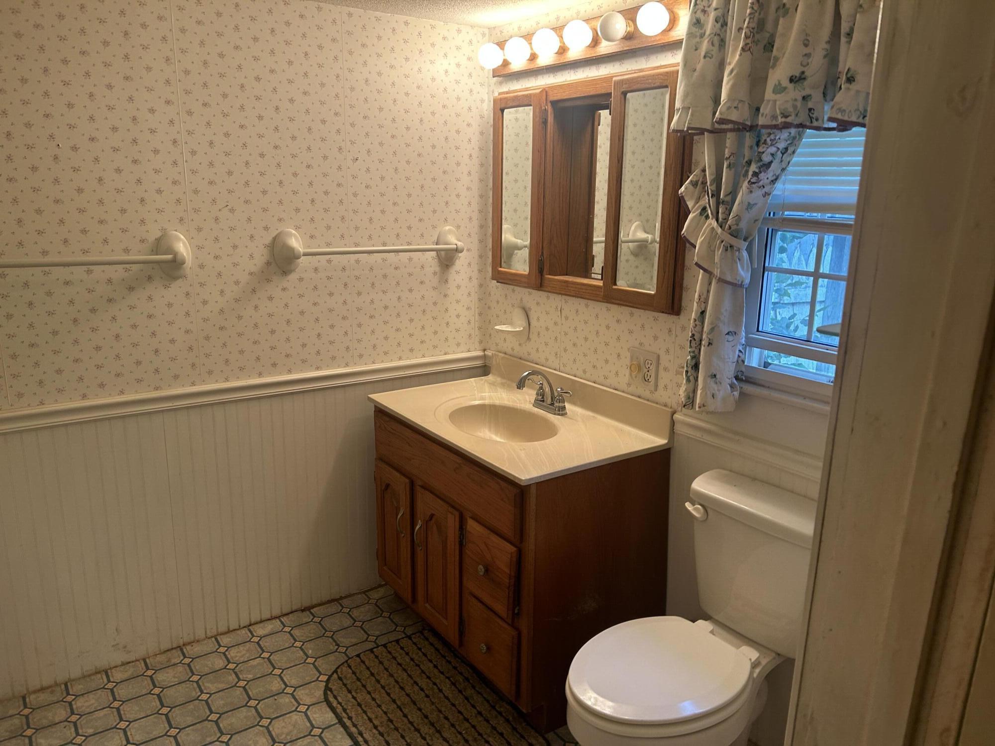 347 Jim Elliott Road Elizabethton, TN 37643 - Photo 12 of 15 IMG-4240