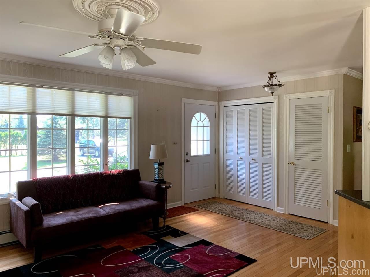 4870 Danforth Road Escanaba, MI 49829 - Photo 14 of 33