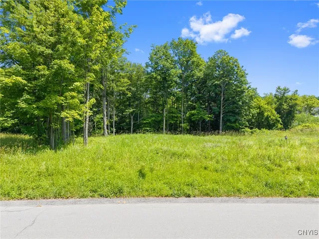 $174,900 | 7103 Kittiwake Run, Unit 1, Manlius, NY 13104