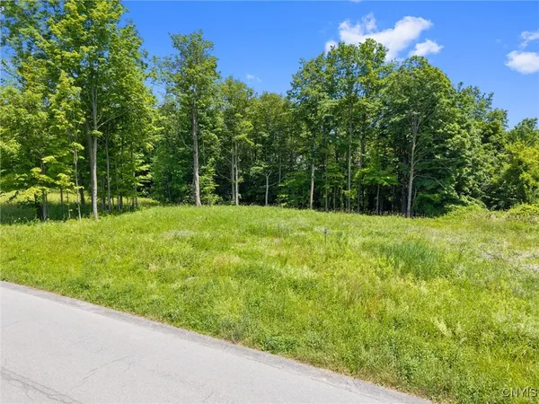 $174,900 | 7103 Kittiwake Run, Unit 1, Manlius, NY 13104