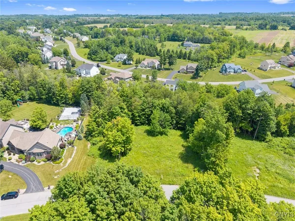 $174,900 | 7103 Kittiwake Run, Unit 1, Manlius, NY 13104