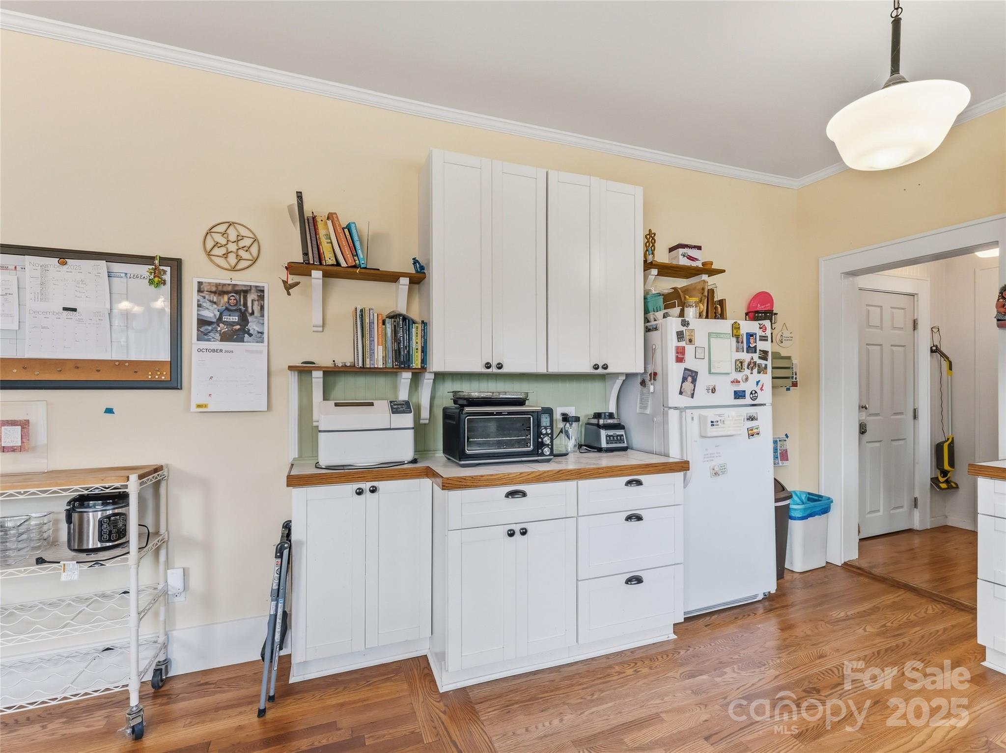 422 East Blue Ridge Road East Flat Rock, NC 28726 - Photo 11 of 26 Gallery Image 11