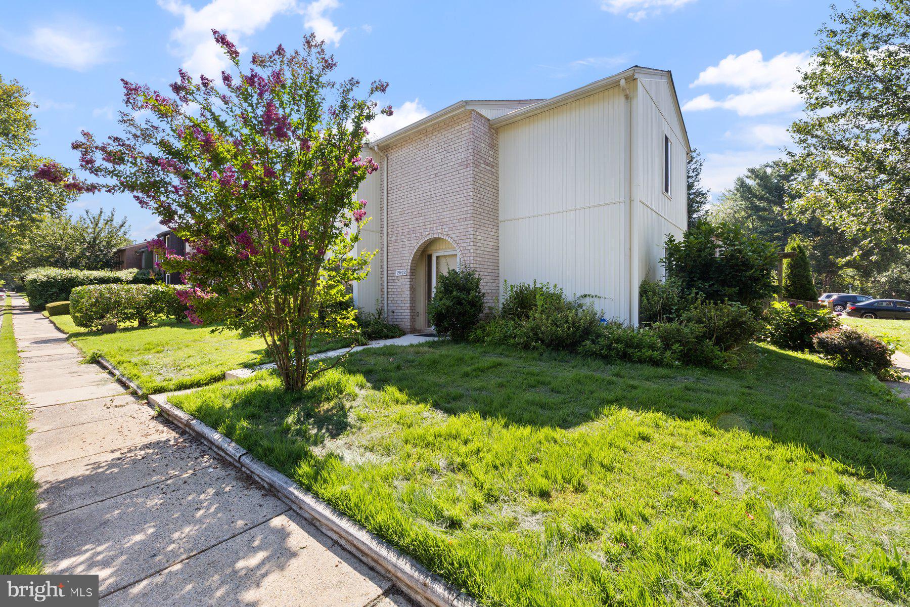 19422 Thomas Farm Road Montgomery Village, MD 20886 - Photo 2 of 36