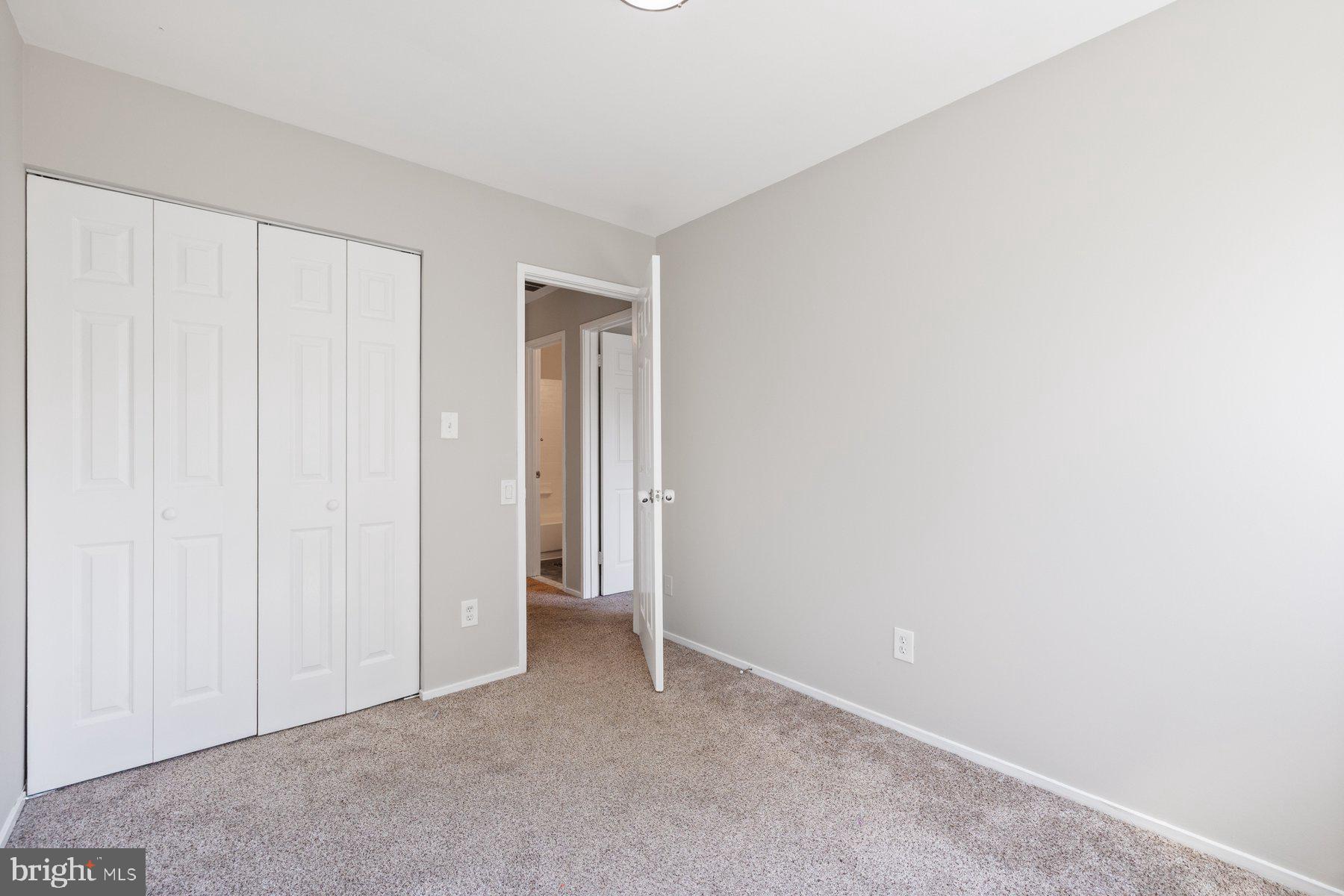 19422 Thomas Farm Road Montgomery Village, MD 20886 - Photo 26 of 36