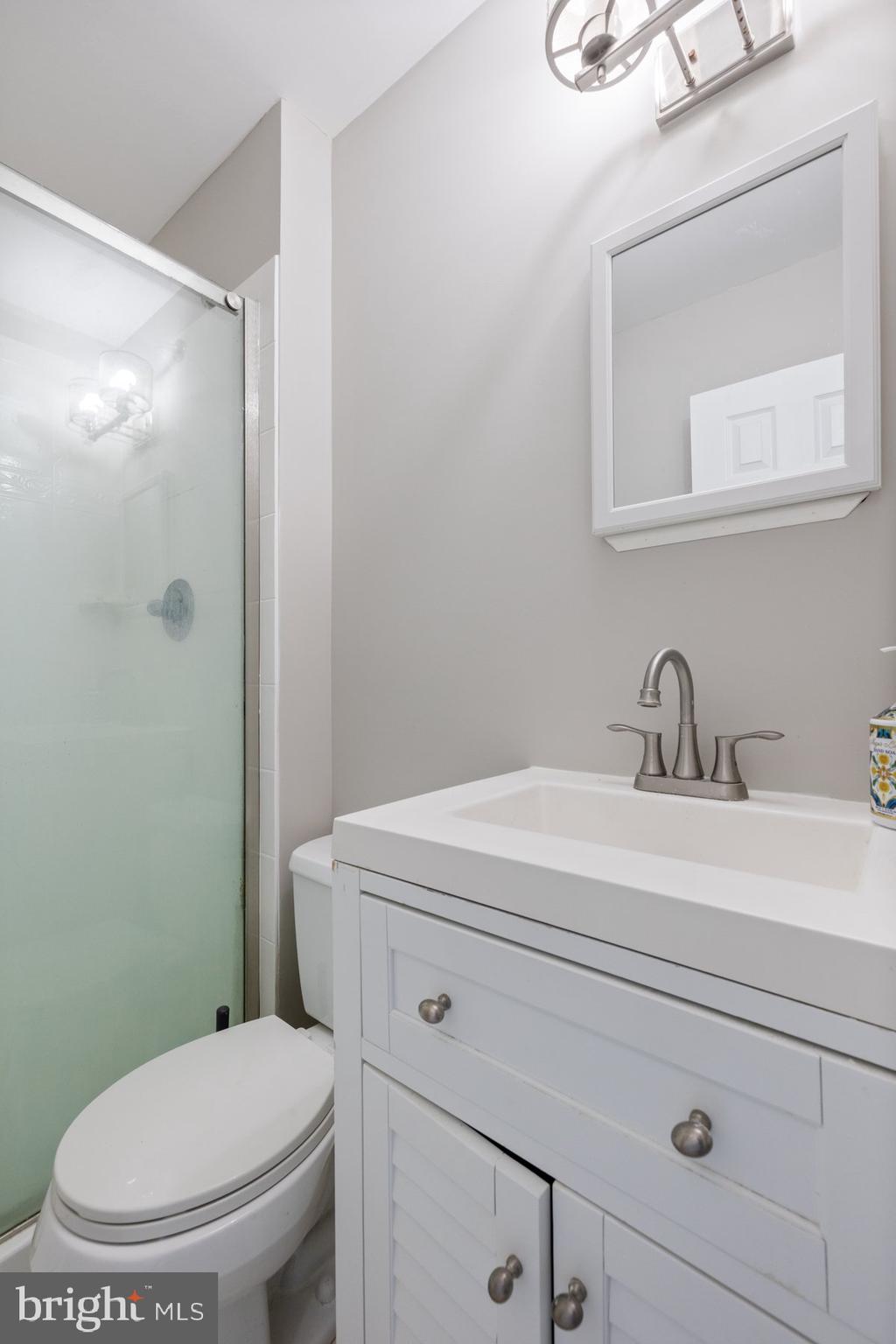 19422 Thomas Farm Road Montgomery Village, MD 20886 - Photo 31 of 36