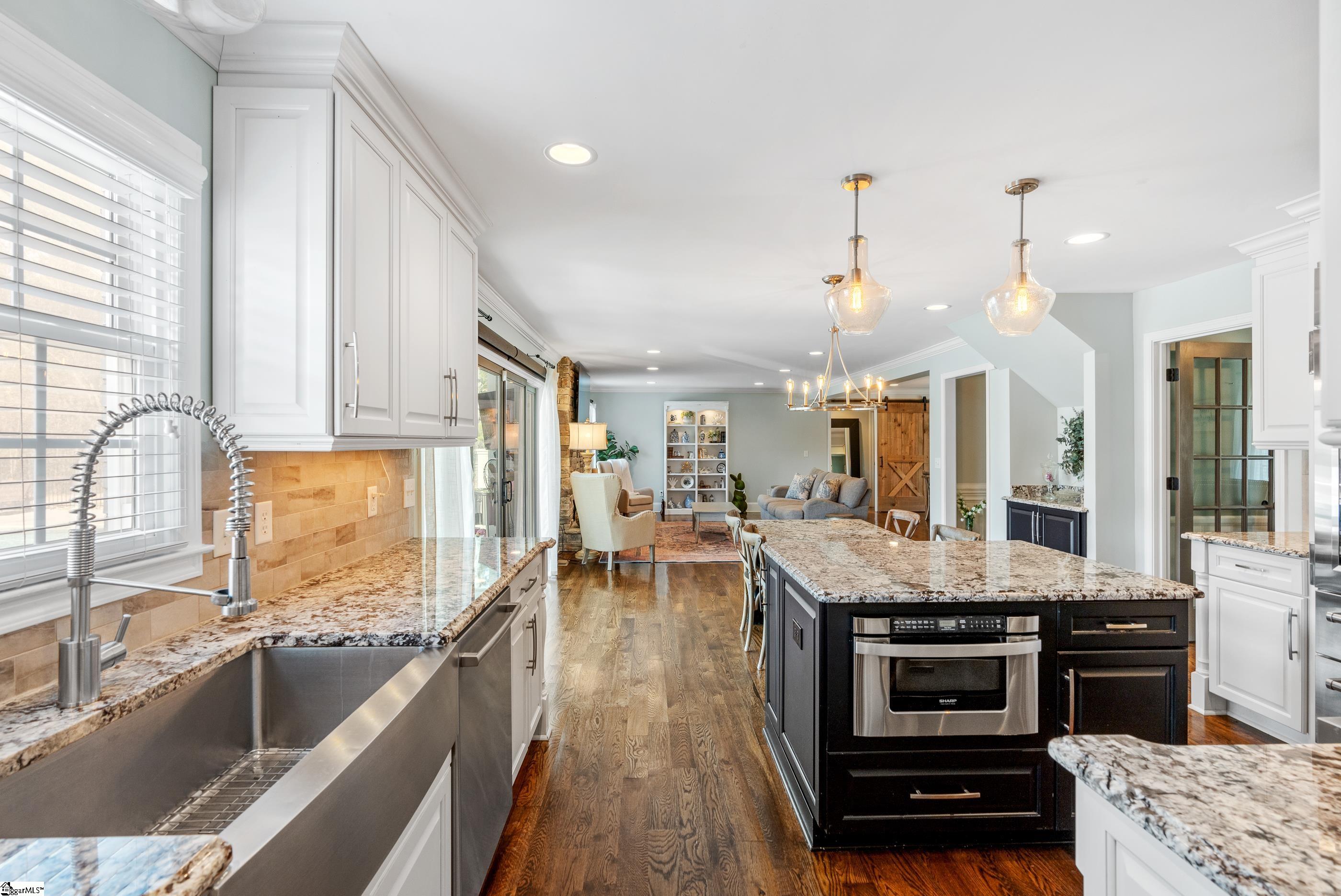 211 Hammett Road Greer, SC 29650 - Photo 12 of 36 Gallery Image 12