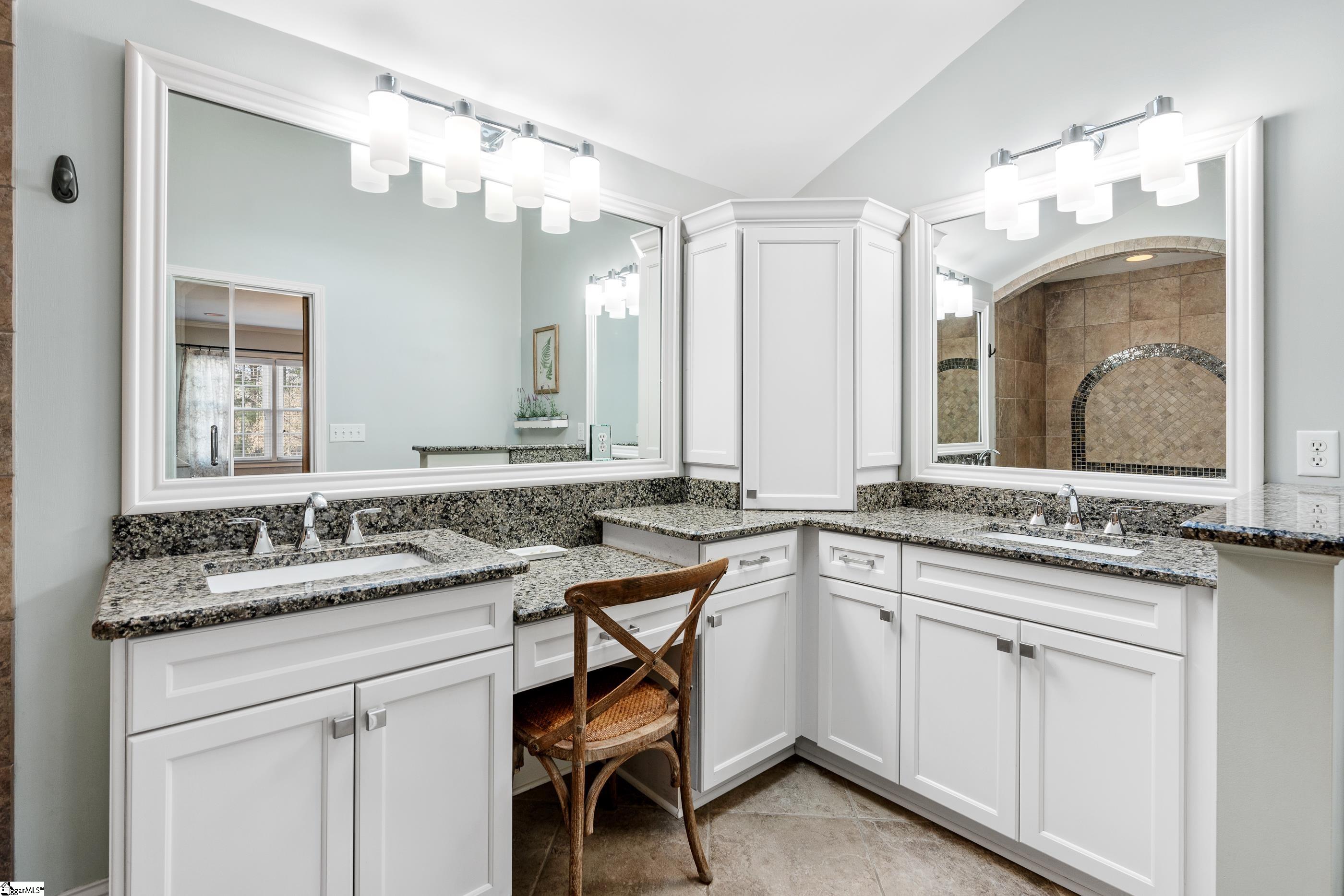 211 Hammett Road Greer, SC 29650 - Photo 21 of 36 Gallery Image 21