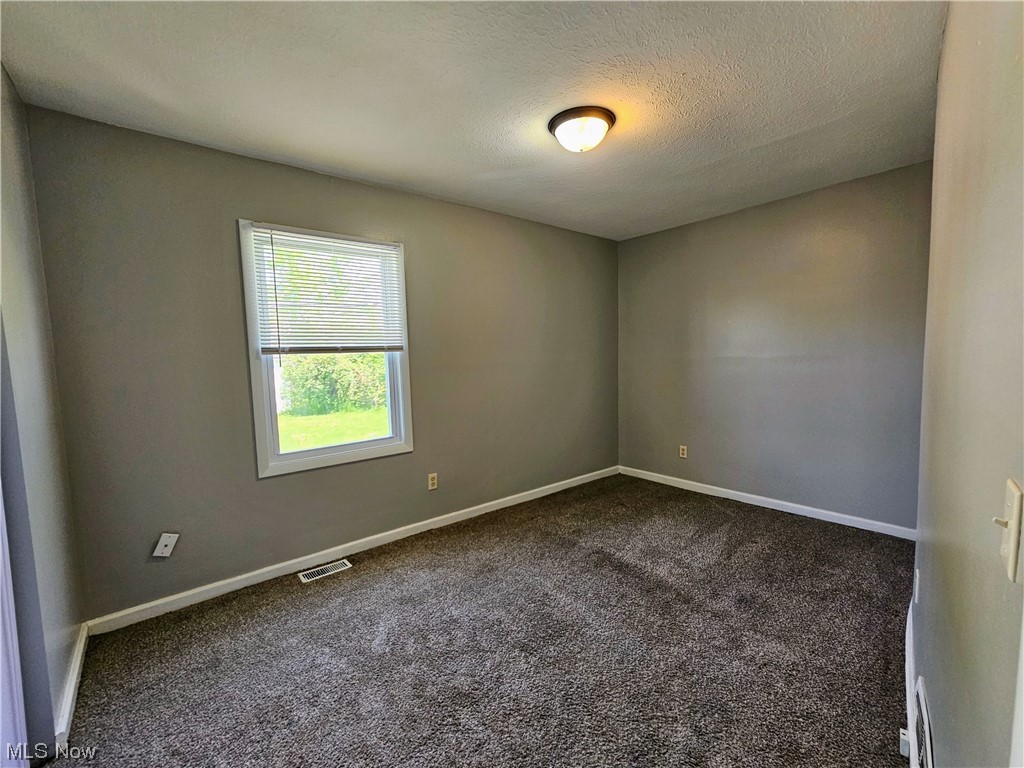 4625 Blythin Road Cleveland, OH 44125 - Photo 7 of 22