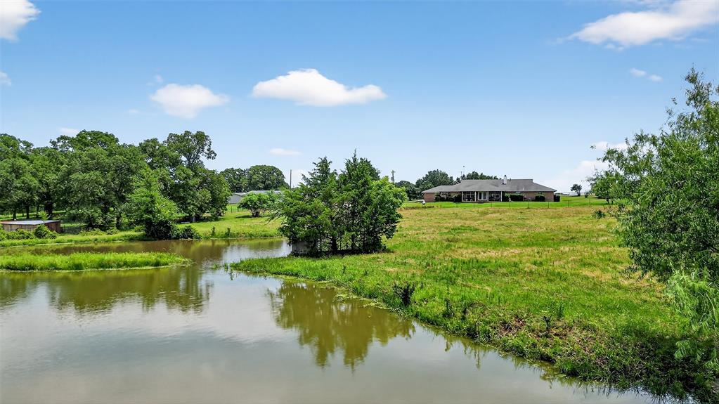 929 County Line Church Road Whitesboro, TX 76273 - Photo 33 of 40 Gallery Image 33
