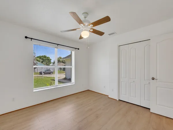 $1,950 | 11171 Airport Drive, Sebastian, FL 32958