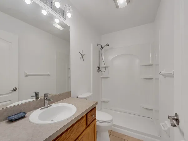 $1,950 | 11171 Airport Drive, Sebastian, FL 32958