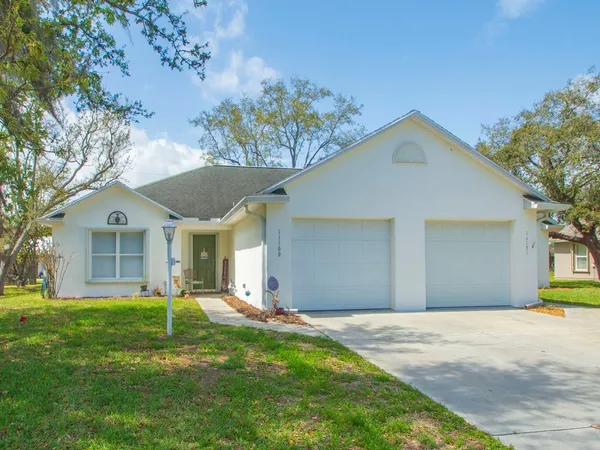 $1,950 | 11171 Airport Drive, Sebastian, FL 32958