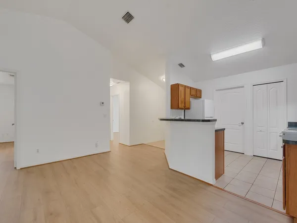 $1,950 | 11171 Airport Drive, Sebastian, FL 32958