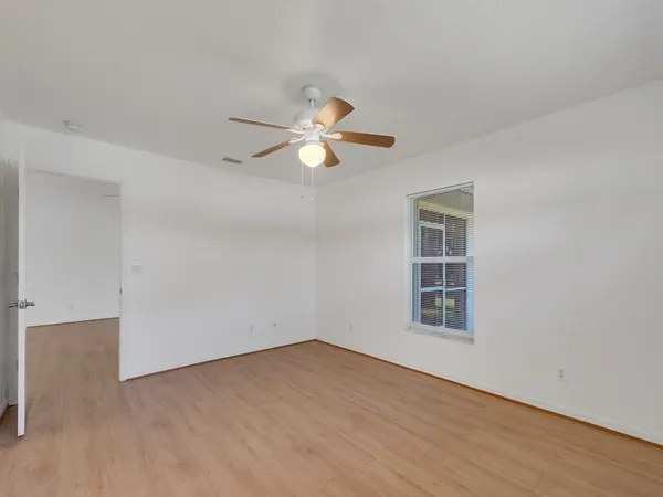$1,900 | 11171 Airport Drive, Sebastian, FL 32958