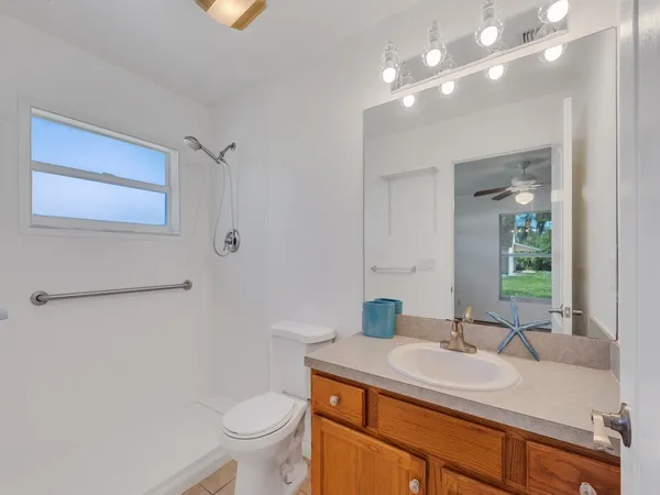 $1,950 | 11171 Airport Drive, Sebastian, FL 32958