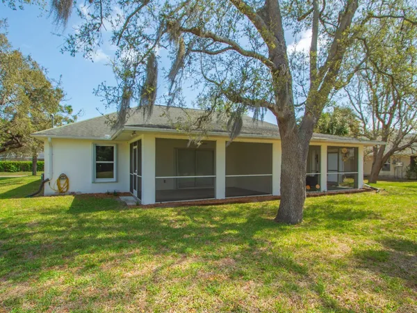 $1,950 | 11171 Airport Drive, Sebastian, FL 32958