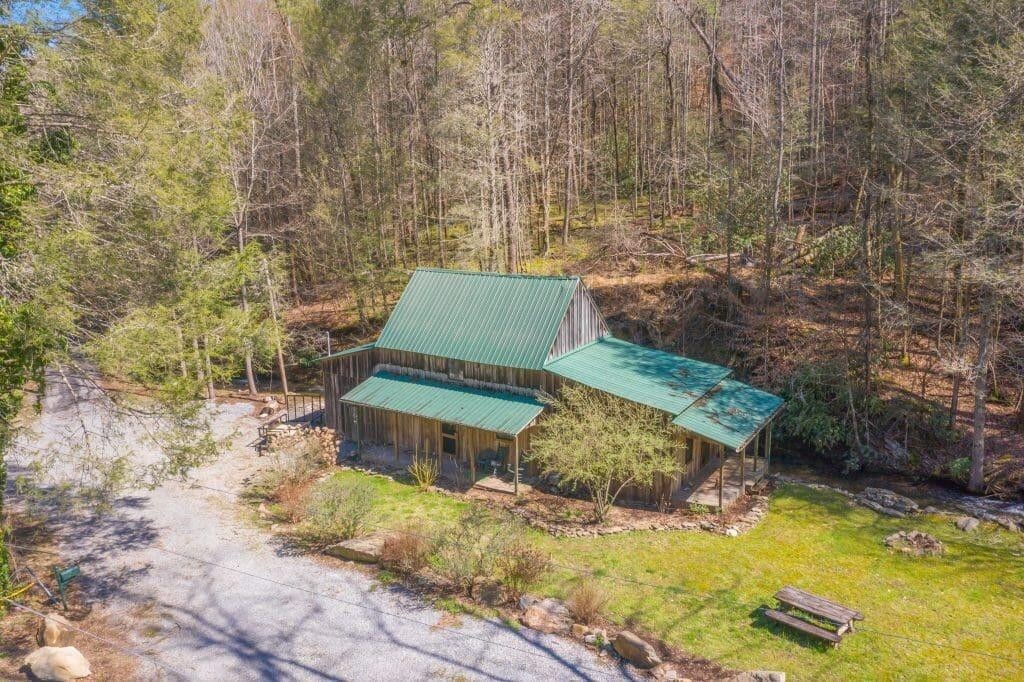 4560 Redwood Road Cosby, TN 37722 - Photo 7 of 16 Gallery Image 7
