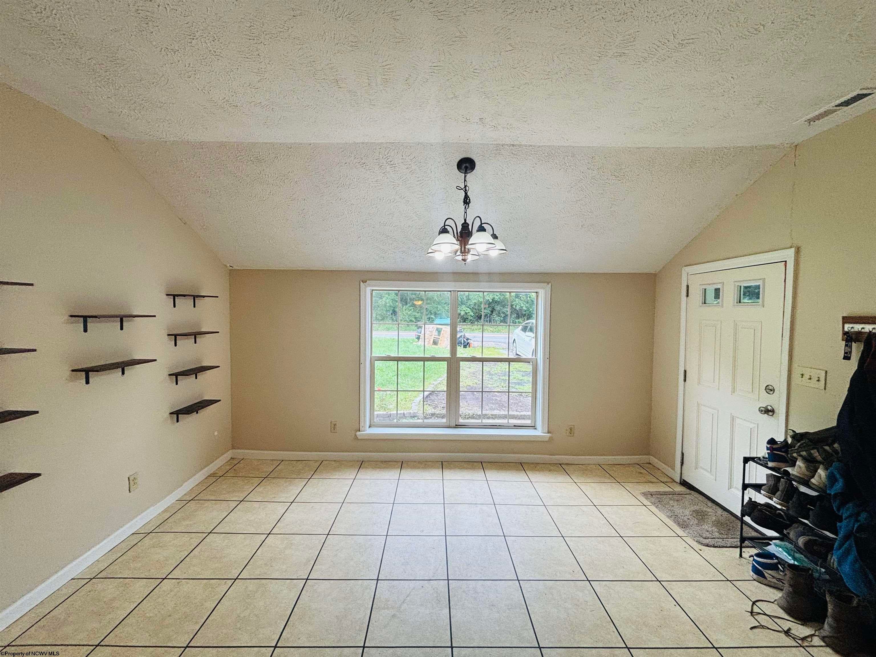 6410 Greenbrier Road Salem, WV 26426 - Photo 6 of 11 Gallery Image 6