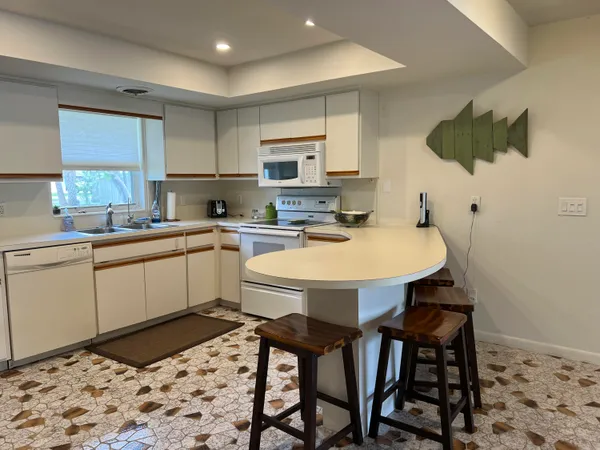 $2,500 | 180 Duval Street, Melbourne Beach, FL 32951
