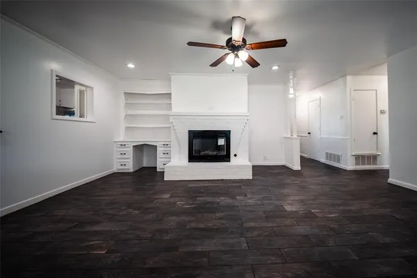 $2,450 | 1911 College Avenue, Gainesville, TX 76240