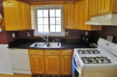 5394 West Ray Road Linden, MI 48451 - Photo 3 of 26 20423597-2.JPG