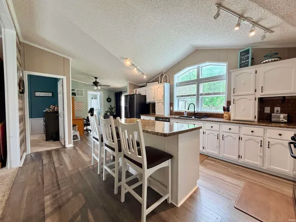 $235,000 | 2104 North Hoosier Hills, Linton, IN 47441