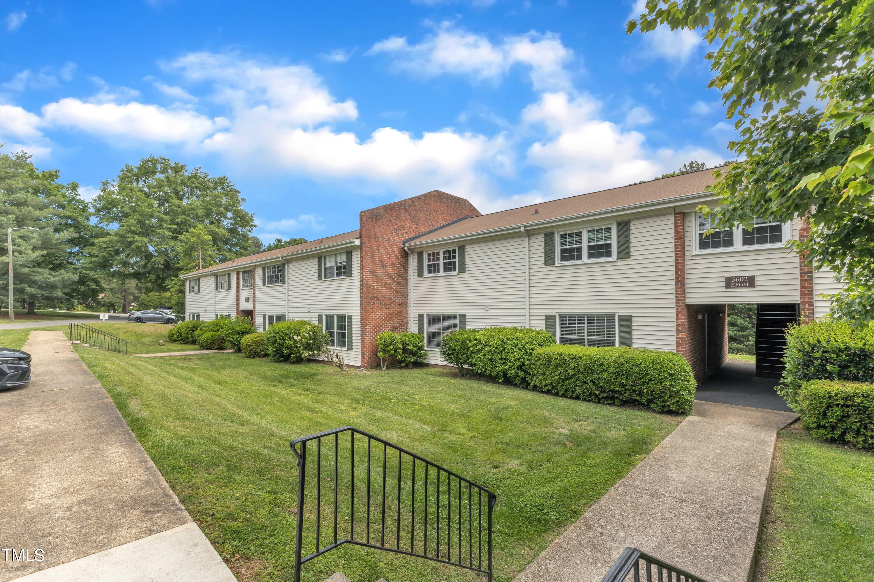 5602 Falls Of Neuse Road, Unit E Raleigh, NC 27609 - Photo 5 of 37 05-5602 Falls of Neuse Rd Unit E-33
