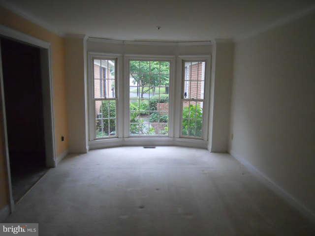 11812 Bishops Content Road Bowie, MD 20721 - Photo 2 of 18 Living Room