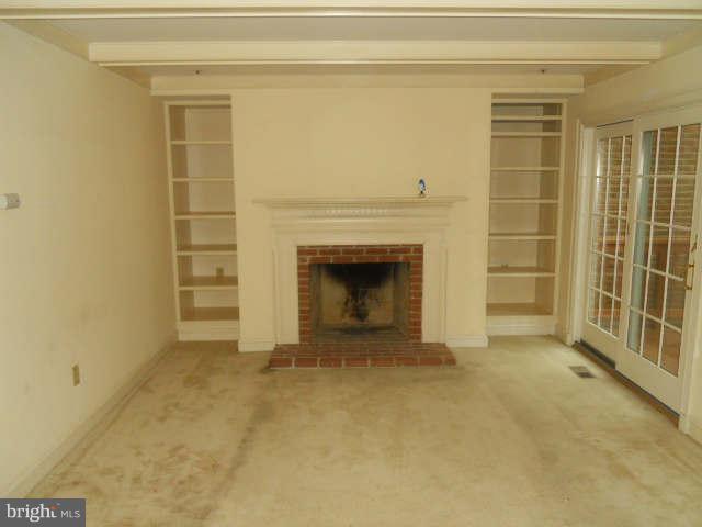 11812 Bishops Content Road Bowie, MD 20721 - Photo 6 of 18 Family Room
