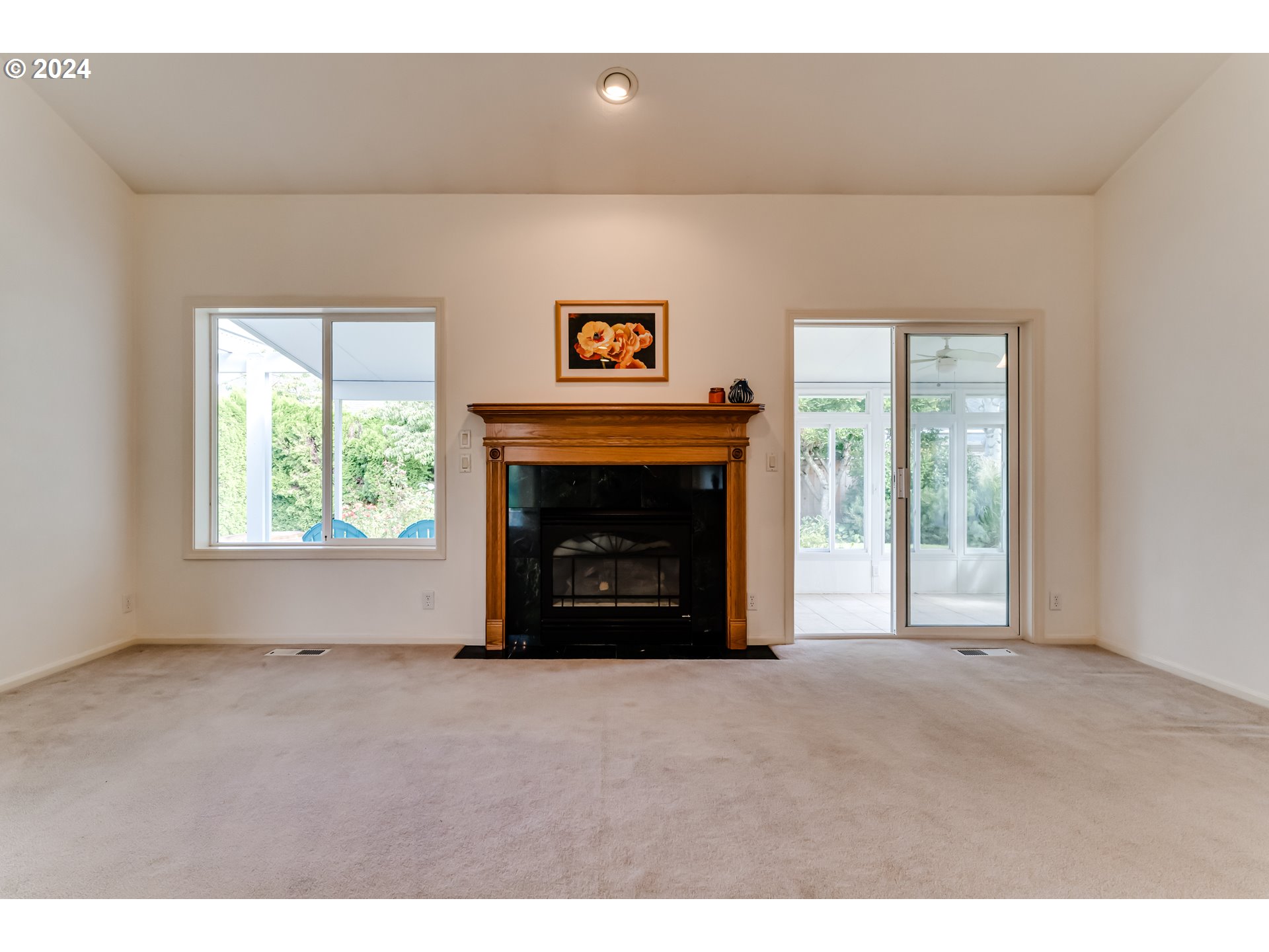 936 Old Orchard Lane Springfield, OR 97477 - Photo 20 of 35 a view of an empty room with a window