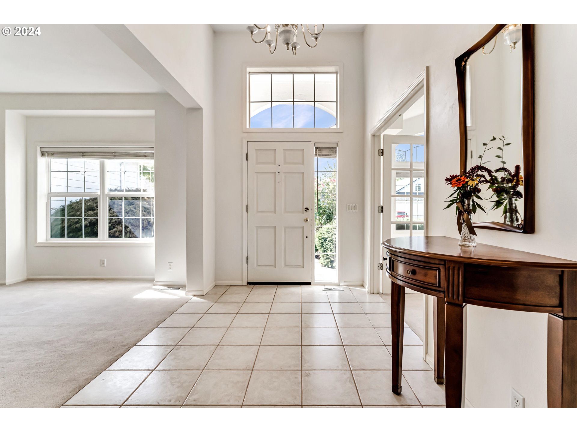 936 Old Orchard Lane Springfield, OR 97477 - Photo 3 of 35 a view of a living room and a window