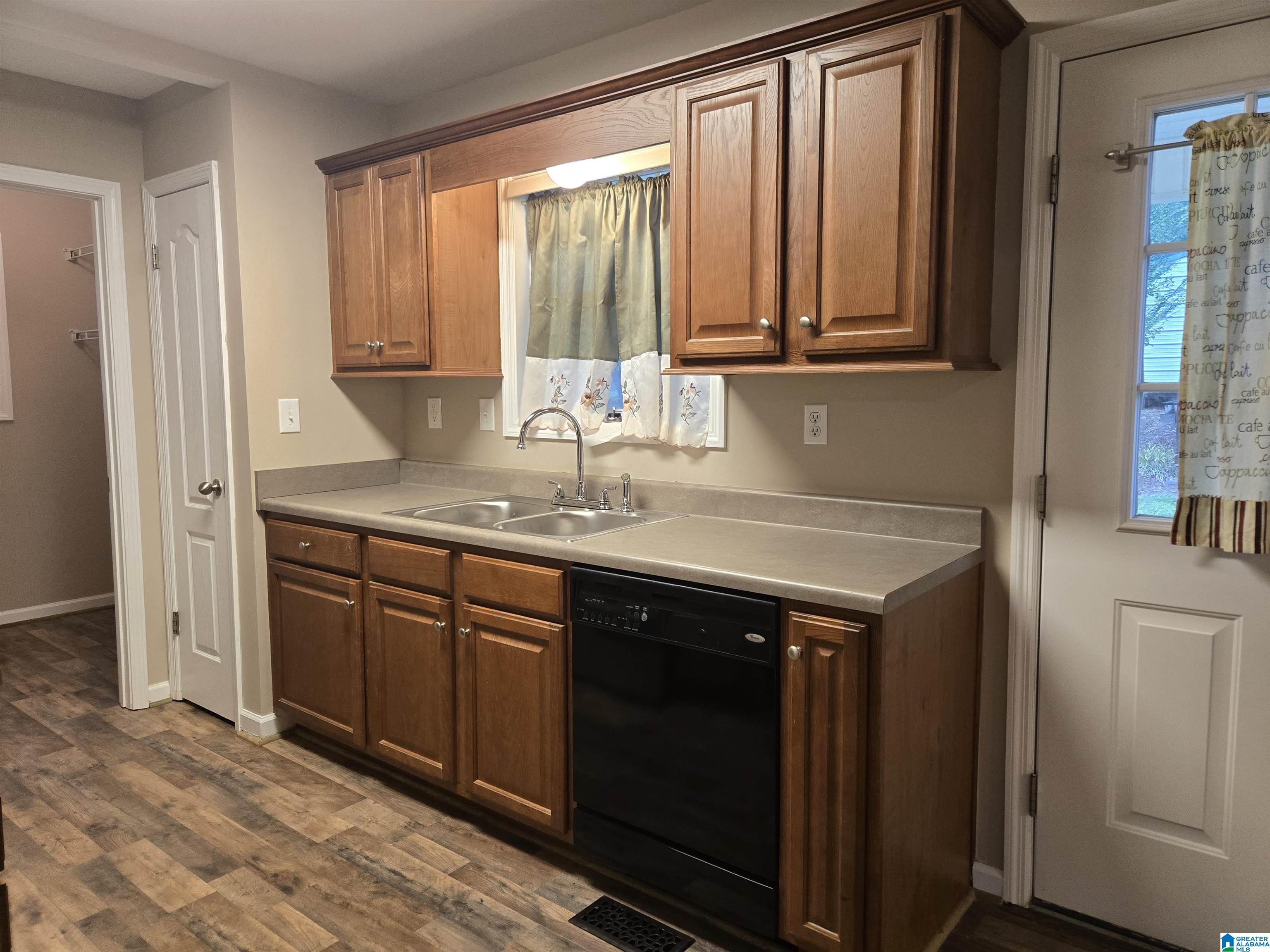 729 Deans Ferry Road Hayden, AL 35079 - Photo 7 of 21