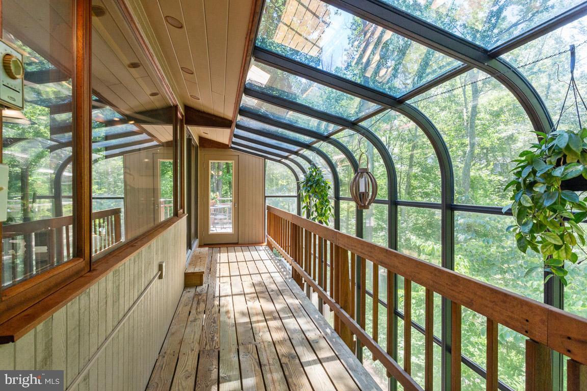 1050 Plum Point Road Huntingtown, MD 20639 - Photo 15 of 53 Upper level of Solarium