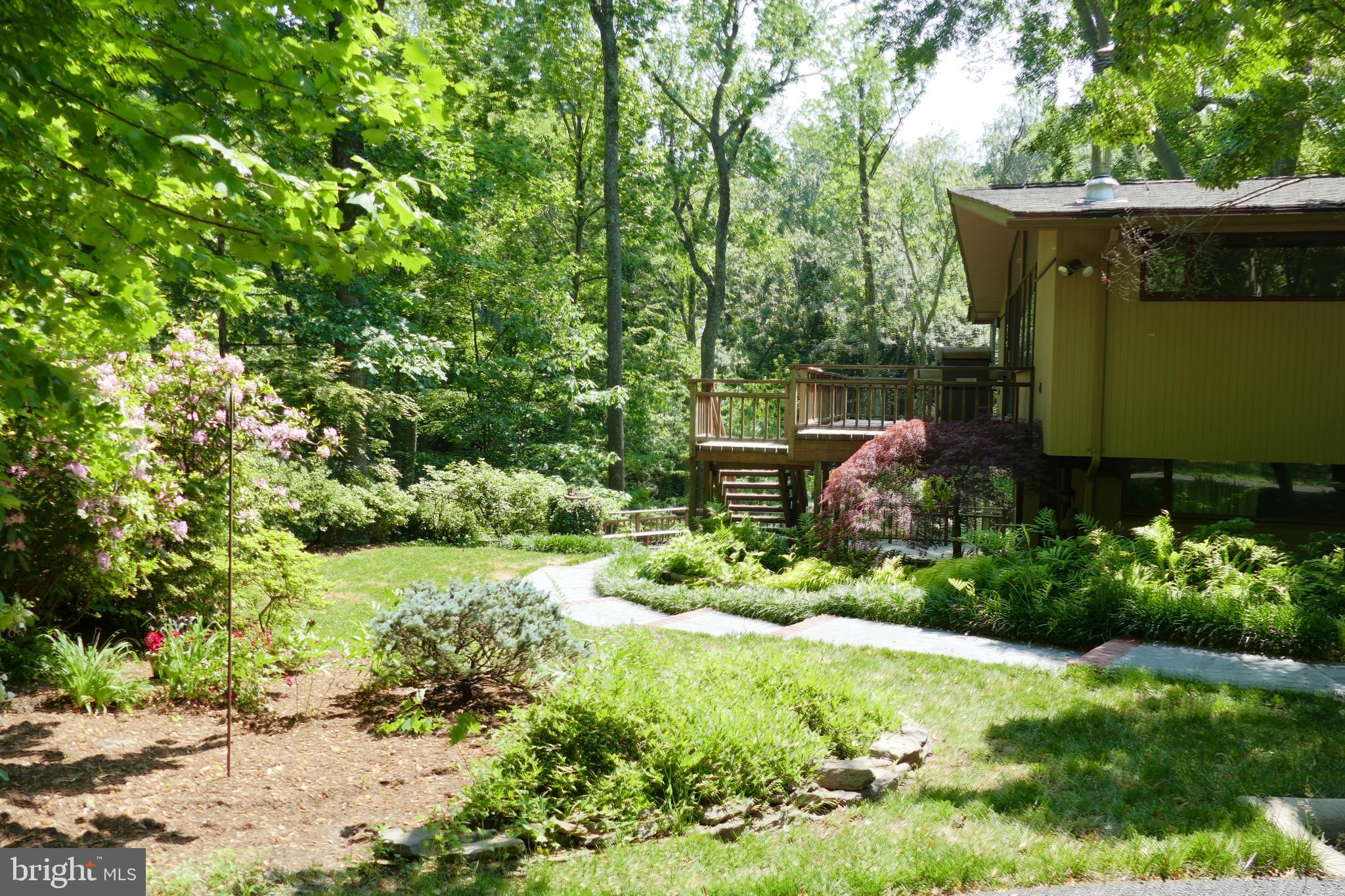 1050 Plum Point Road Huntingtown, MD 20639 - Photo 44 of 53 Beautiful gardens