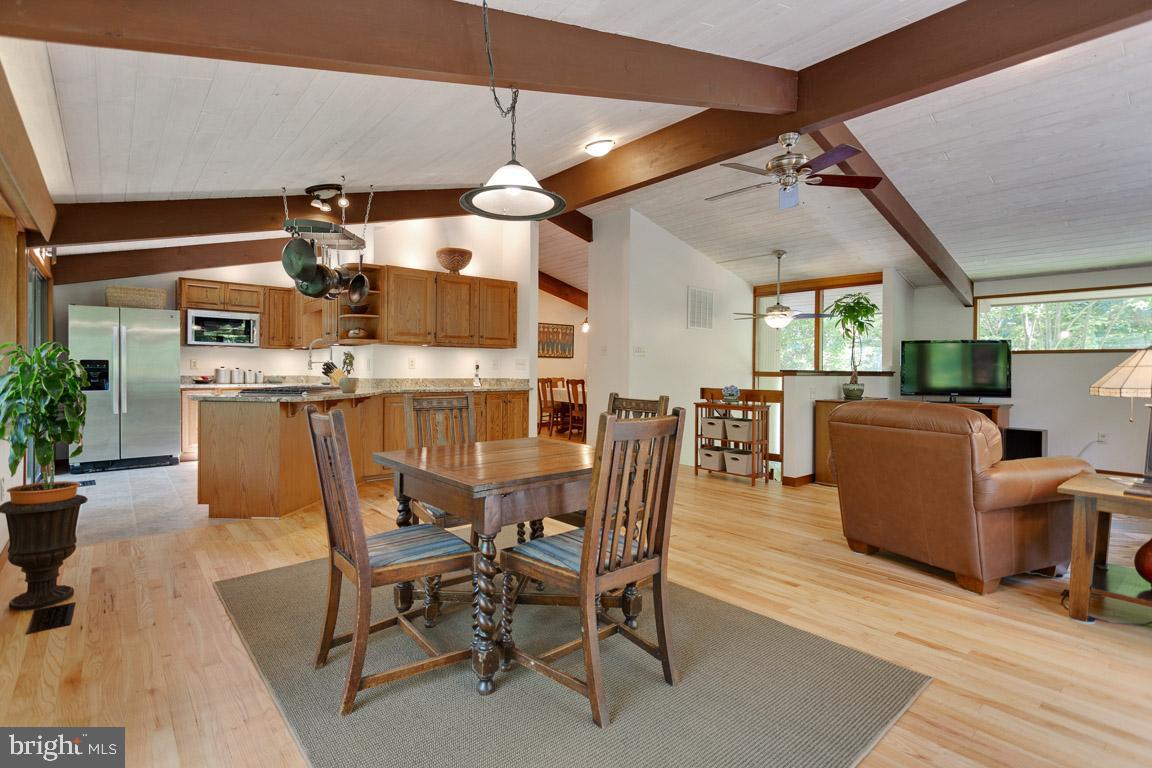 1050 Plum Point Road Huntingtown, MD 20639 - Photo 10 of 53 Breakfast area