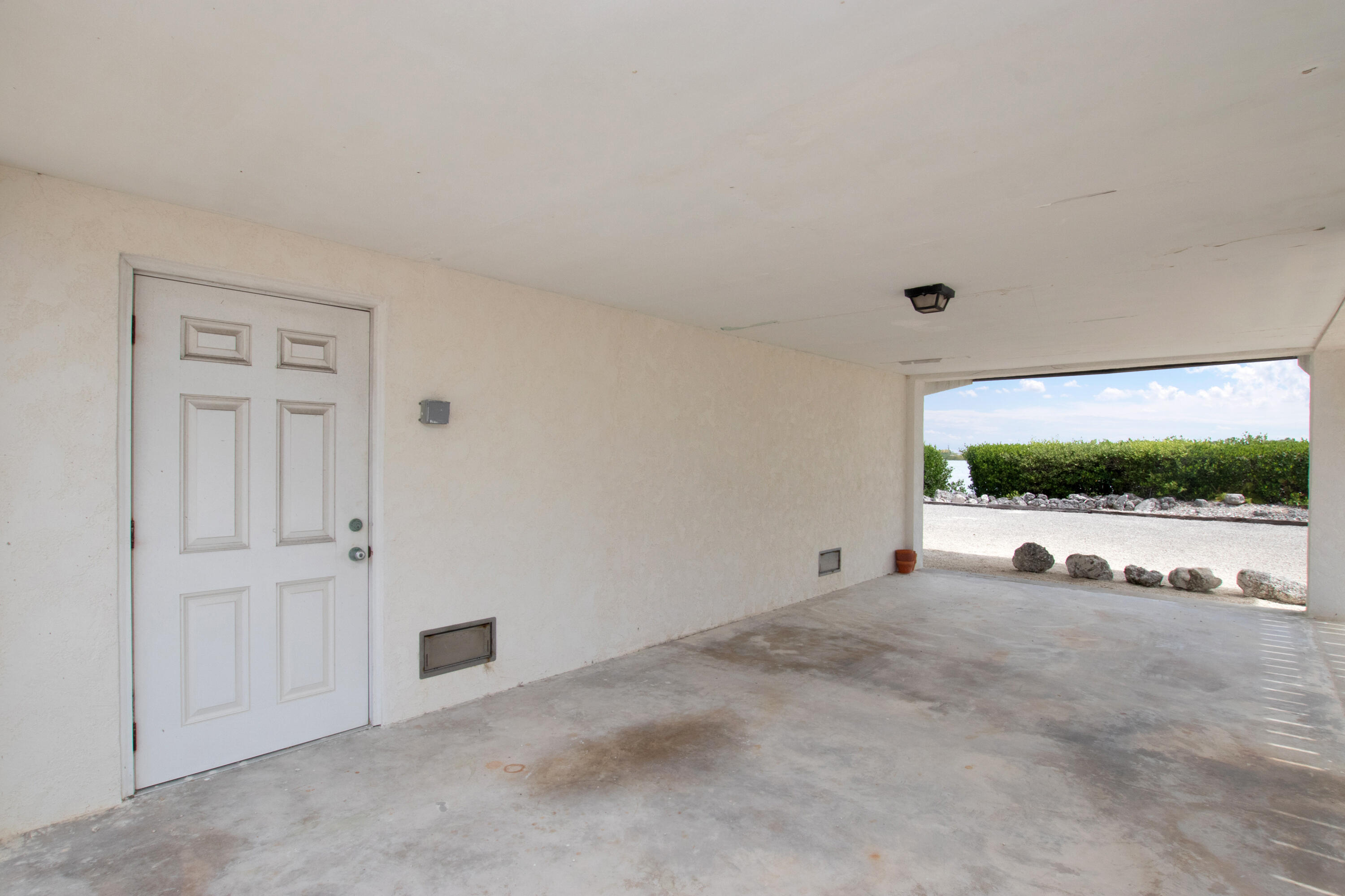 136 Brian Road Marathon, FL 33050 - Photo 18 of 19 a view of a room with a flat screen tv