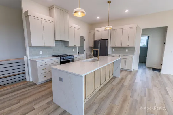 $829,900 | 5631 Pioneer Pass Southeast, Unit 15, Caledonia, MI 49316