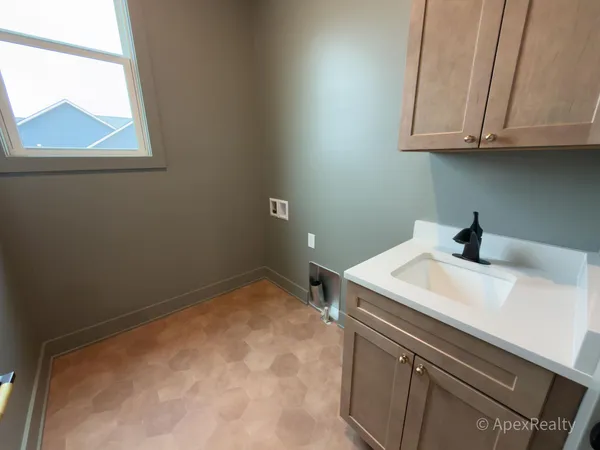 $829,900 | 5631 Pioneer Pass Southeast, Unit 15, Caledonia, MI 49316