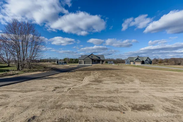 $829,900 | 5631 Pioneer Pass Southeast, Unit 15, Caledonia, MI 49316