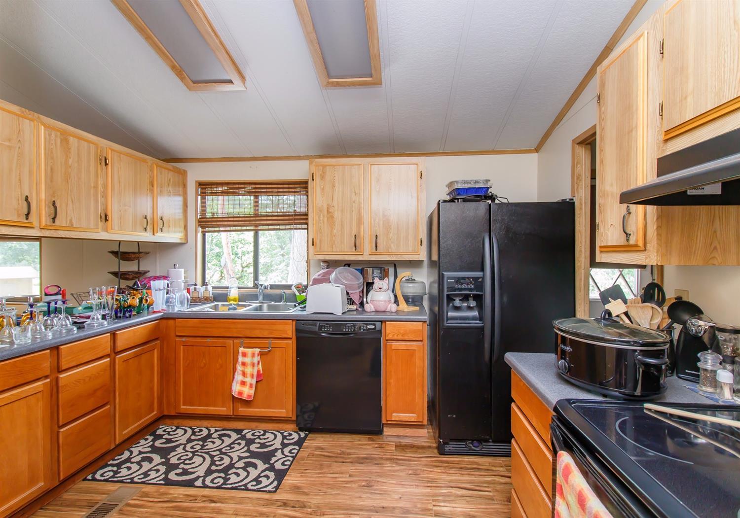 1916 Worthington Road Eagle Point, OR 97524 - Photo 9 of 26 Additional Photo