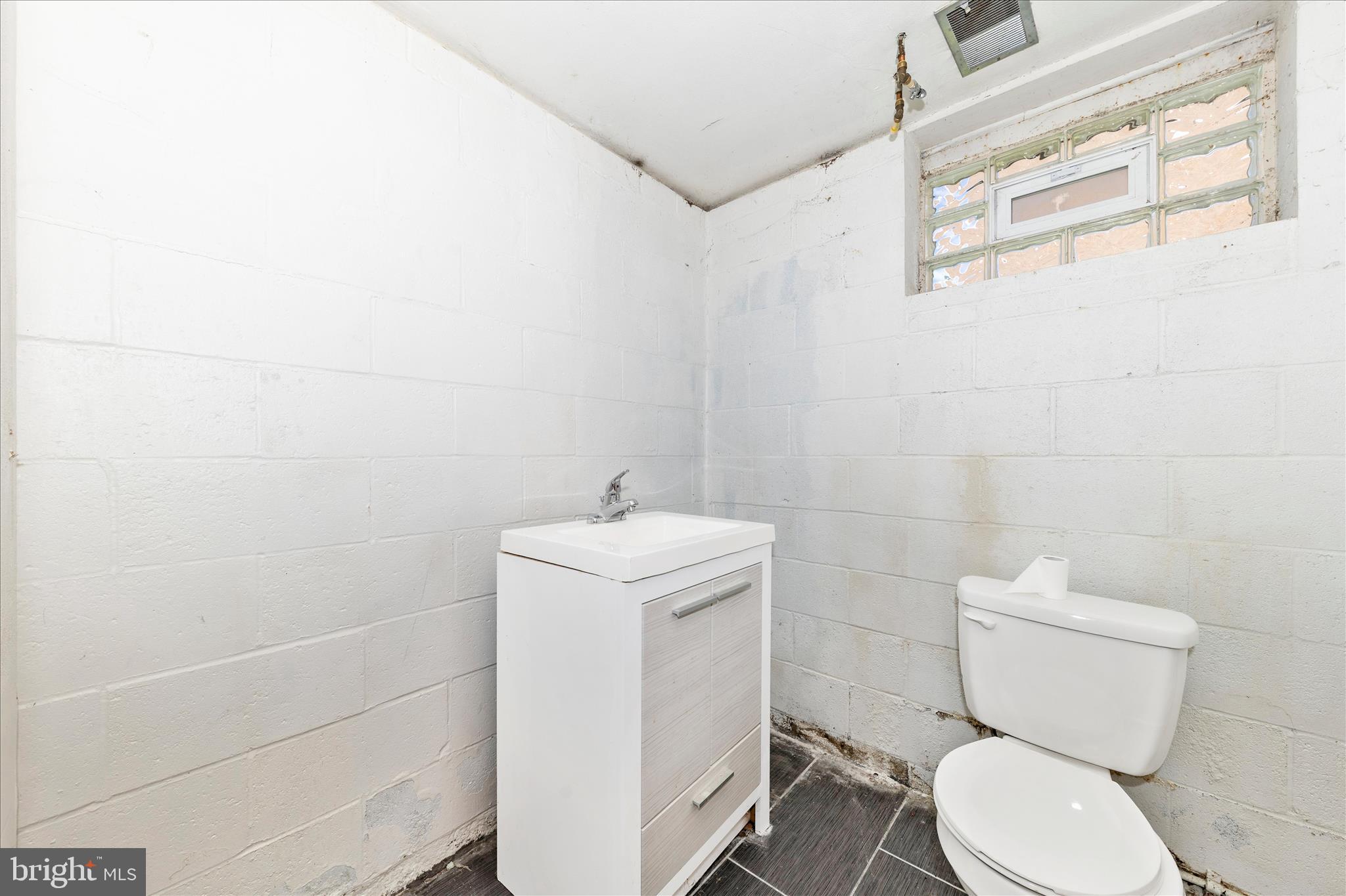 8018 Sagramore Road Baltimore, MD 21237 - Photo 35 of 44 Bathroom