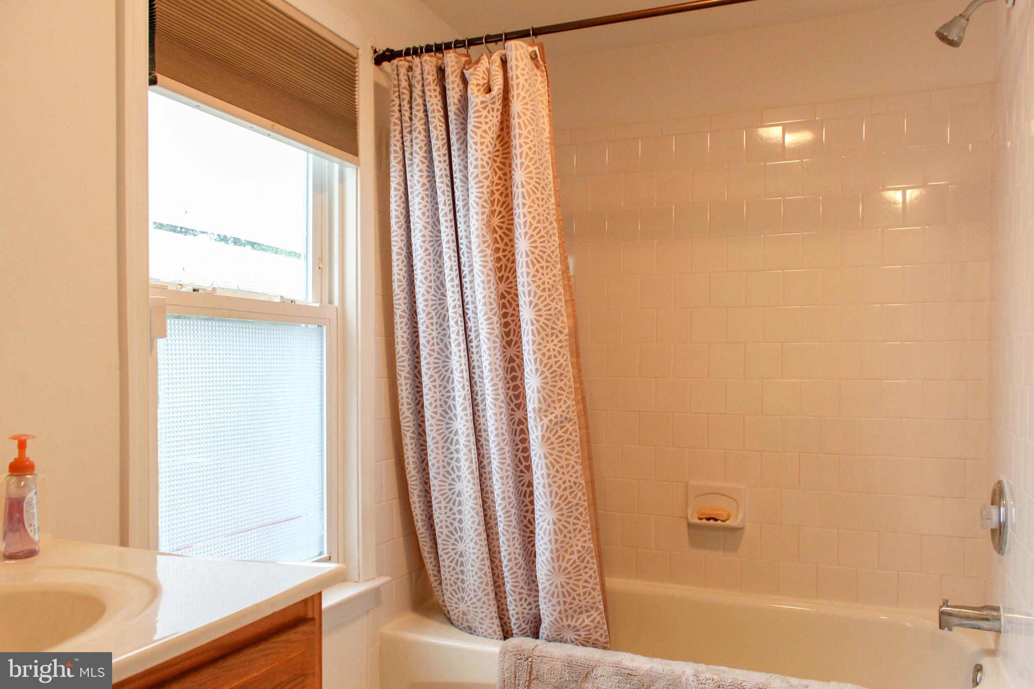 10801 Tippett Road Clinton, MD 20735 - Photo 13 of 17 Full Bathroom