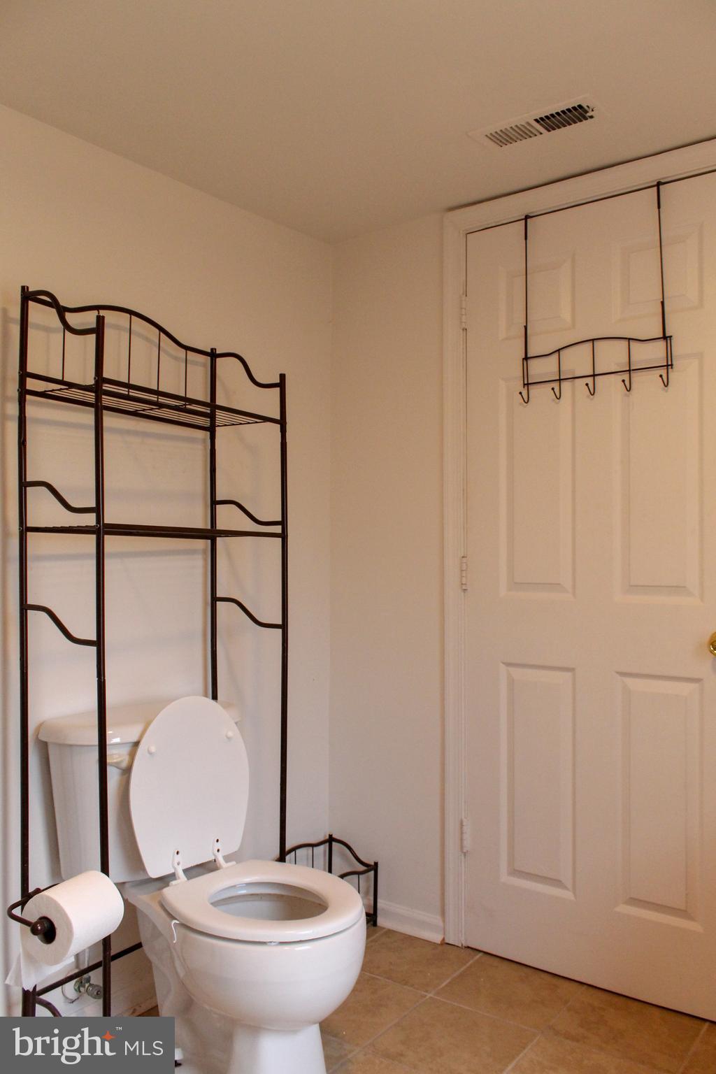 10801 Tippett Road Clinton, MD 20735 - Photo 14 of 17 Full Bathroom