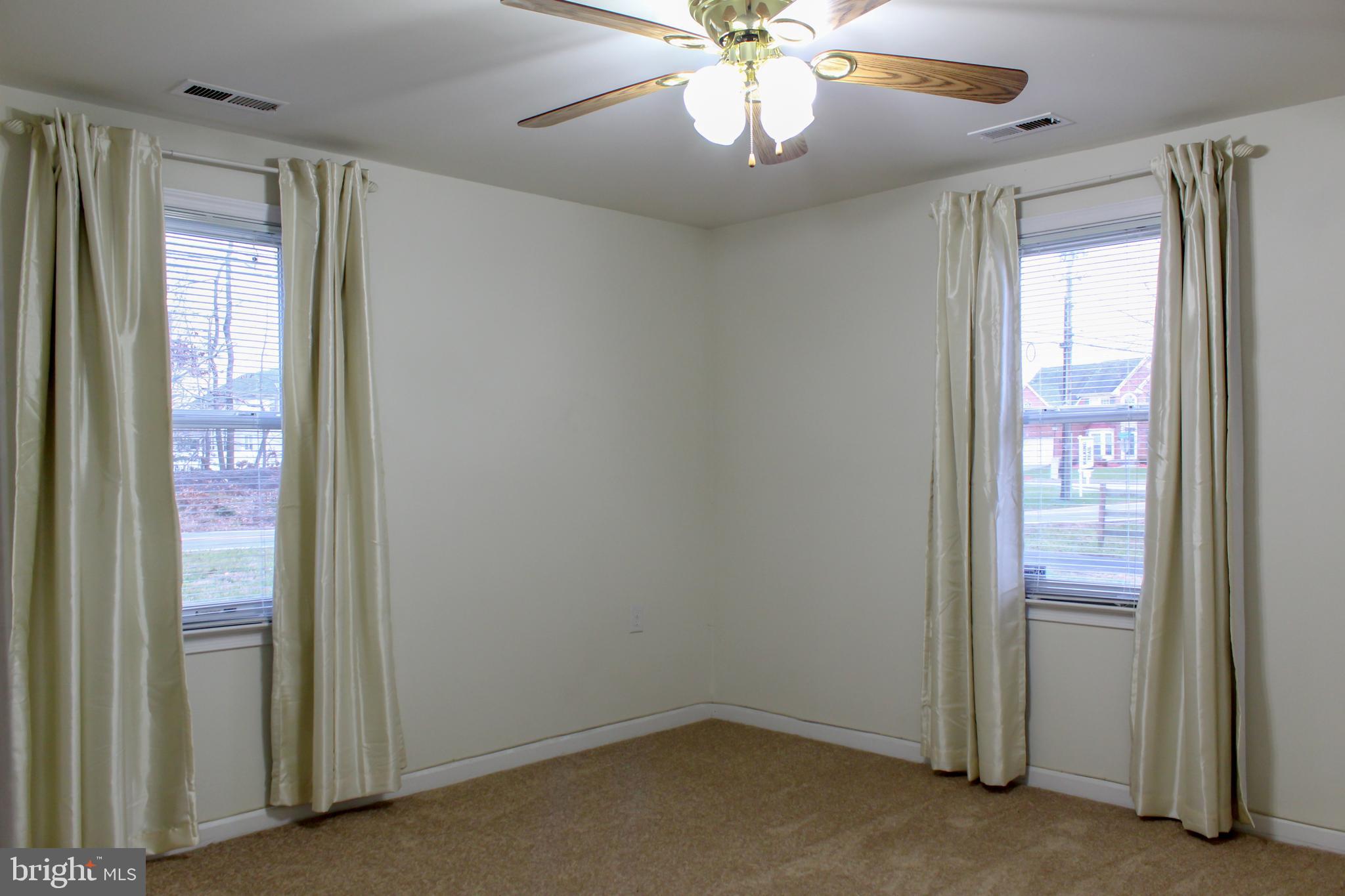 10801 Tippett Road Clinton, MD 20735 - Photo 9 of 17 Bedroom 1