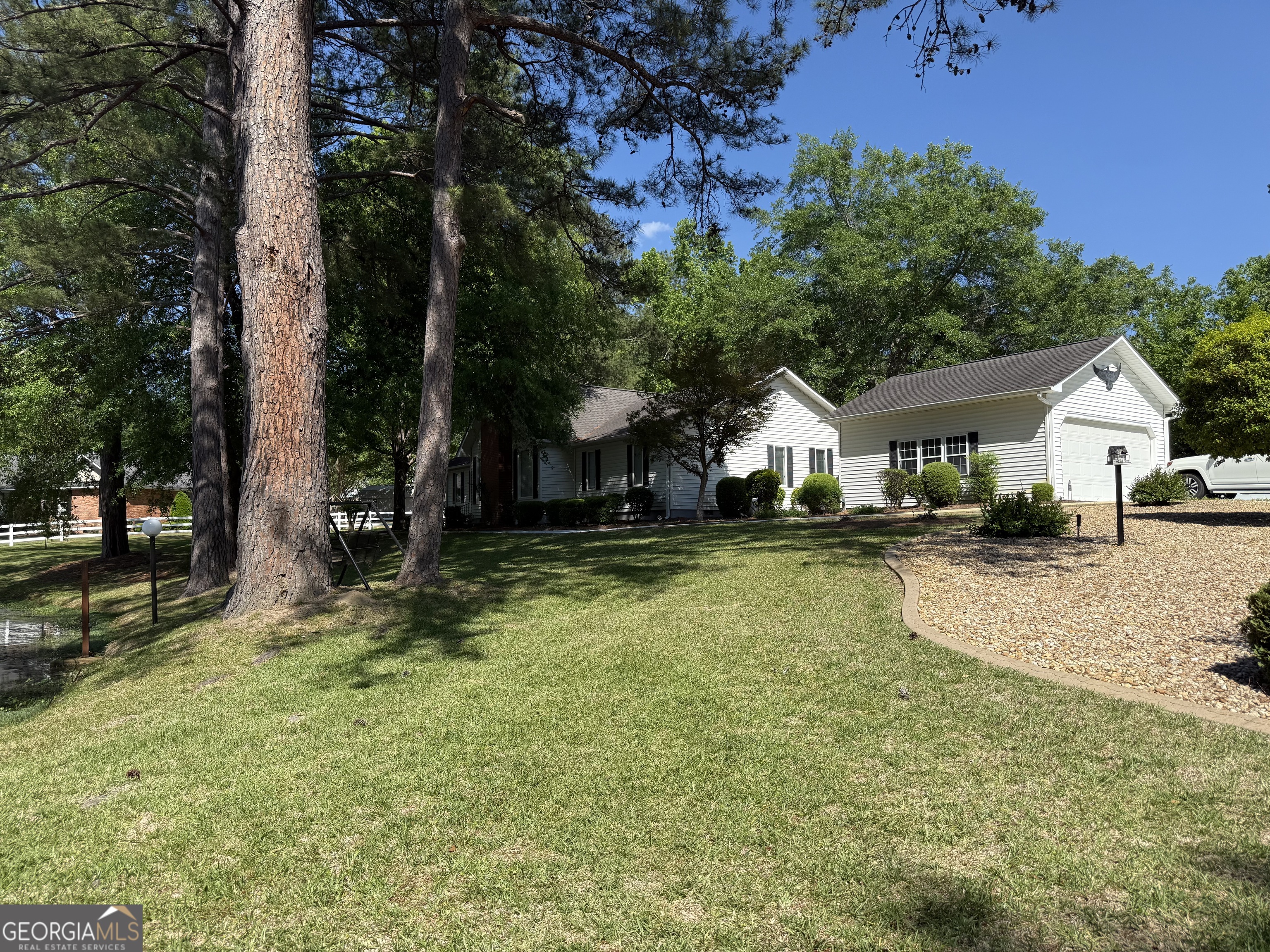 403 Payne Place Dublin, GA 31021 - Photo 3 of 58